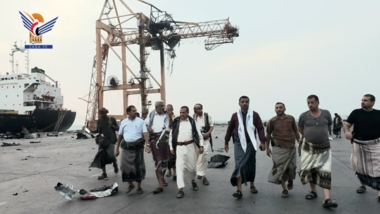 Al-Durrah and Qahim inspect port of Hodeida