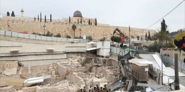 مفتي عام فلسطين يحذر من خطورة الحفريات التي تستهدف أساسات المسجد الأقصى