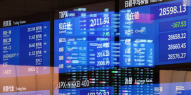 تباين أداء مؤشرات الأسهم اليابانية ببورصة طوكيو للأوراق المالية