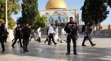 Zionistische Siedler brechen in die Aqsa-Moschee ein