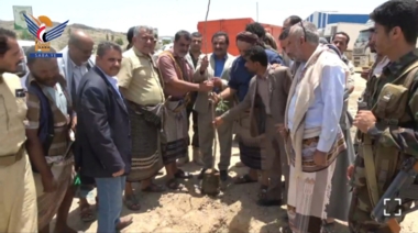 La inauguración de la plantación de árboles frutales en Al-Bayda