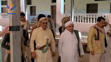 السامعي يطلع على سير العمل بجامعة دار العلوم الشرعية في الحديدة