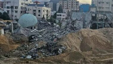 Der zionistische Feind sprengt das Spezialgebäude im Shifa Medical Complex in Gaza