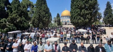 Hamas calls for mobilization & staying at Al-Aqsa to thwart plans to storm it