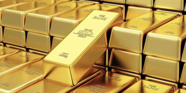 استقرار أسعار الذهب فوق 1900 دولار وسط آمال بتوقف رفع الفائدة