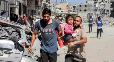 Zionist enemy demands Palestinian citizens evacuate area in Nusairat