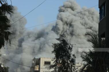 Palestinian martyr in Zionist bombing on Boraij camp