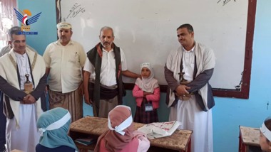 الشغدري وهضبان يتفقدان أنشطة الدورات الصيفية في مديرية دمت بالضالع