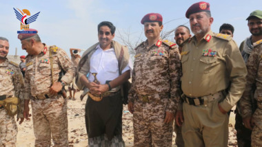 Inspizierung der Bedingungen der auf der Insel Kamaran und im Distrikt Al-Salif in Al-Hodeidah stationierten Personen