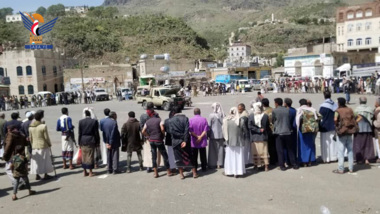 Ibb people organizes sit-in in Al-Saddah district blesses achievement of security services