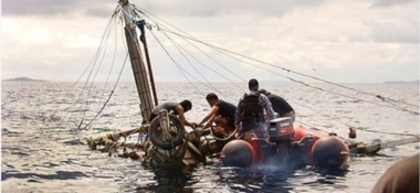 Policía de Indonesia: Cuatro pescadores murieron a causa del fuerte oleaje frente a la isla de Java