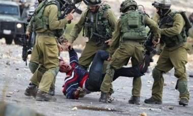 Zionist enemy beats, kidnaps Palestinian in Bethlehem