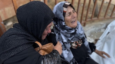 جرّاحة بريطانية: مجزرة حقيقية للفلسطينيين بمركز توزيع مساعدات في غزة
