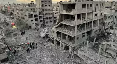 Euro-Med: Der zionistische Feind vernichtet die letzten Krankenhäuser im nördlichen Gazastreifen und nutzt Häftlinge als menschliche Schutzschilde