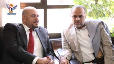 Gumaan inspecciona la disciplina laboral en el primer día de trabajo oficial