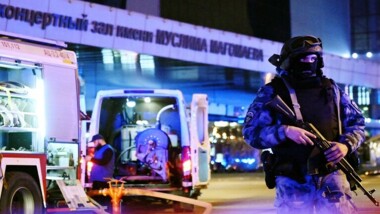 مقتل 40 شخصا وإصابة أكثر من 100 في هجوم إرهابي  استهدف المركز التجاري في ضواحي موسكو