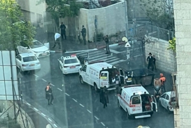 اصابة ثلاثة مستوطنين بعملية دهس فدائية في القدس المحتلة