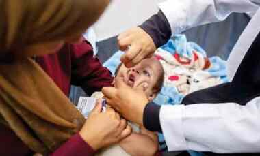 Enemy prevents polio vaccination campaign medical teams to enter into southern Gaza 