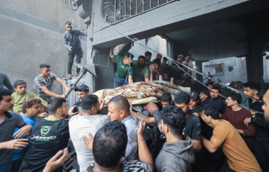 عشرات الشهداء والجرحى في غارات صهيوامريكية على مناطق متفرقة بقطاع غزة