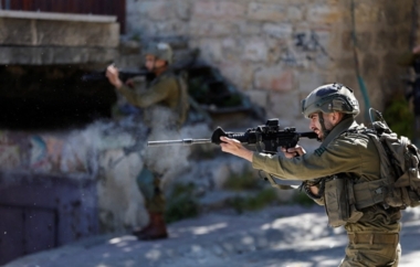 Se produjeron enfrentamientos armados durante el asalto de las fuerzas enemigas sionistas a la ciudad de Jenin.