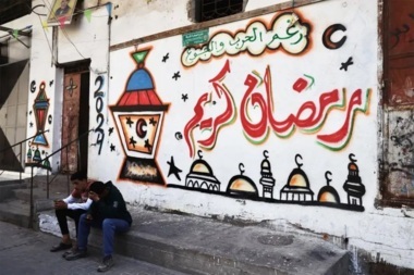 رمضان در غزه: فضای غم انگیز، شرایط غم انگیز و طيف قحطی جمعیت را تهدید می کند
