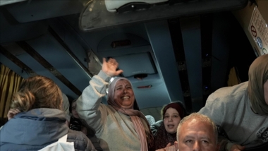Hamás felicita a la liberación del primer grupo de presos palestinos de las cárceles de ocupación