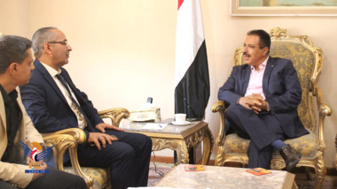 FM meets head of Qatar Red Crescent Society mission 