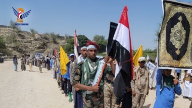 حجة.. عرض كشفي لطلاب الدورات الصيفية في وشحة تضامناً مع غزة