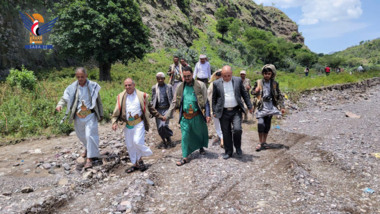 Inspection emergency works to protect citizens' houses in Watan neighborhood in Ibb