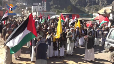  مسيرات ووقفات جماهيرية حاشدة في 27 ساحة تضامنا مع غزة بمحافظة صنعاء