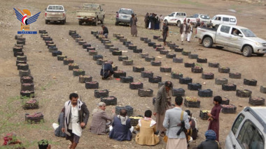 Fourth fruit convoy from Bani Hashish District's sons in Sana'a to stationed on fronts