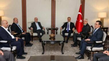 Die Hamas -Führung trifft sich mit Vertretern der Türkei, um über die Beendigung der zionistischen Aggression zu beraten 
