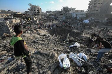 استشهاد 9 فلسطينيين وإصابة آخرين بقصف صهيوني لخان يونس وجباليا