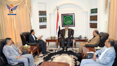 Dr Bin Habtoor rencontre le ministre de l'Enseignement technique et de la Formation professionnelle