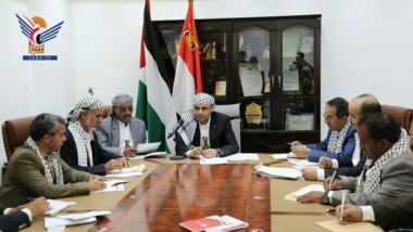 El Presidente Al-Mashat preside una reunión del Comité Supremo de la Campaña Nacional de Apoyo a Al-Aqsa
