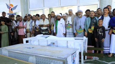 تشييع جثامين شهداء العدوان الصهيوني على موانئ الحديدة 
