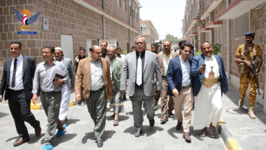   Le Premier ministre visite l'hôpital militaire à Sana'a