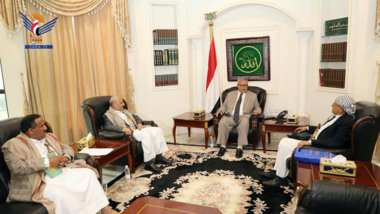 El Dr. Bin Habtoor se reúne con Al-Junaid y Abu Haliqa