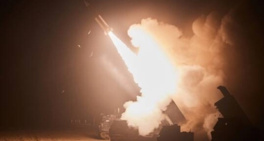 كوريا الشمالية تنتقد تزويد أوكرانيا بصواريخ ATACMS الأمريكية