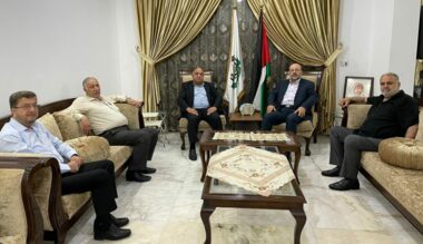 حماس والجبهة الشعبية تجددان إدانتهما للاعتداءات الإسرائيلية على لبنان وسوريا واليمن
