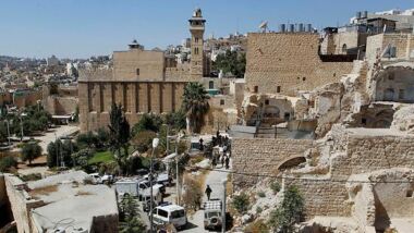 مدير المسجد الإبراهيمي: العدو الإسرائيلي يسعى لفرض واقع جديد على الحرم
