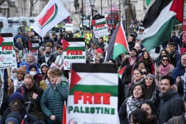 Großdemonstration in Großbritannien zur Forderung einer Ende der anhaltenden Aggression gegen Gaza 