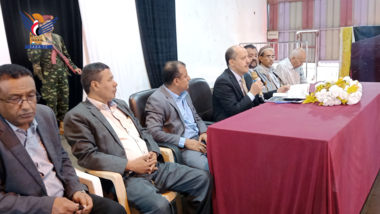 Le vice-ministre de l'Industrie inaugure le programme national de résilience à Al-Taiziyah,Taiz