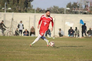 الاتحاد الفلسطيني لكرة القدم: استشهاد لاعب خدمات المغازي مهند اللّي بقصف صهيوني في غزة