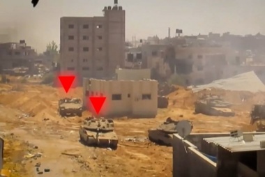 Palestinian resistance destroys enemy’s vehicles, soldiers on incursion lines into Gaza