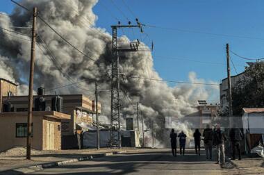 Zwei Märtyrer bei feindlichen Bombenangriffen im zentralen Gazastreifen