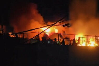 Fire erupts near Zionist military base in Quds