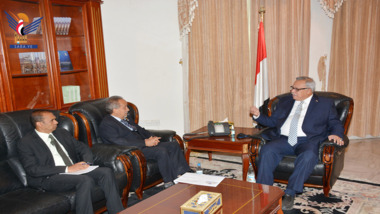   Le Premier ministre salue le rôle scientifique et académique des universités yéménites