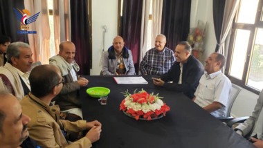 Inspeccionar el nivel de disciplina laboral en varias oficinas ejecutivas en Al Bayda