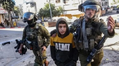 Zionist enemy authorities issue 90 administrative detention orders